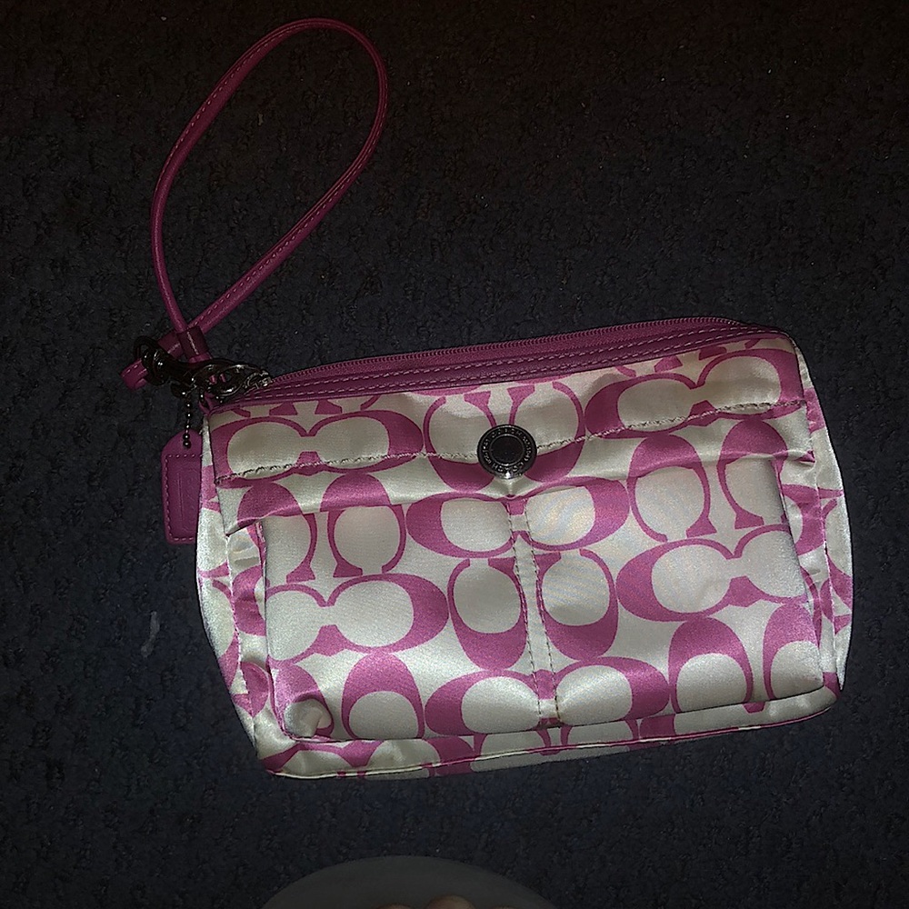 𝒞ℴ𝒶𝒸𝒽 𝒲𝓇𝒾𝓈𝓉𝓁ℯ𝓉